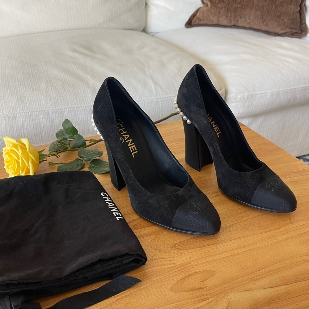 Chanel Pumps with Pearl Heel Detail